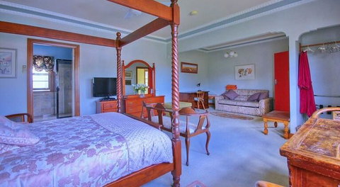 Melville House Bed And Breakfast - Dentist Find 2
