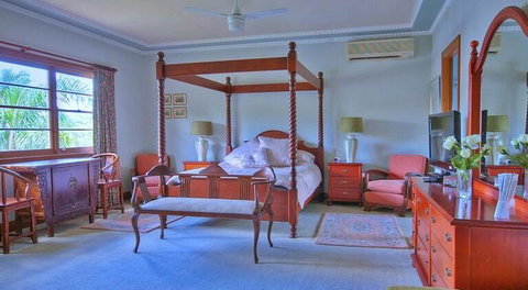 Melville House Bed And Breakfast - Dentist Find 1
