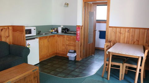 Meredith House & Apartments Strahan - Dentists Australia 3