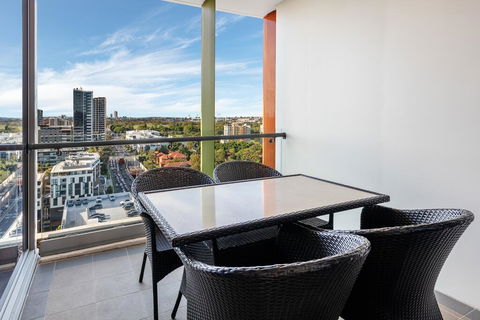Meriton Suites Zetland - Dentist Find 1