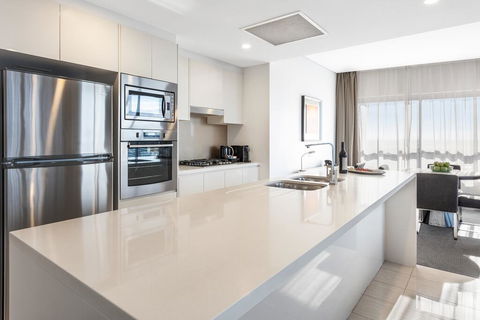 Meriton Suites Zetland - Dentist Find 2