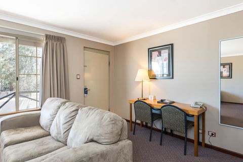 Midas Motel Kalgoorlie - Dentist Search 1