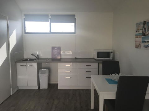 Mindarie Beach Studio - Dentist Find 2