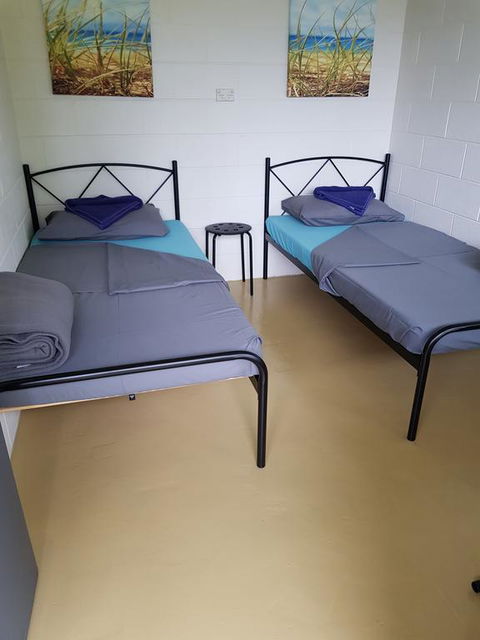 Minjerribah Island Accommodation Straddie - Dentist Find 0