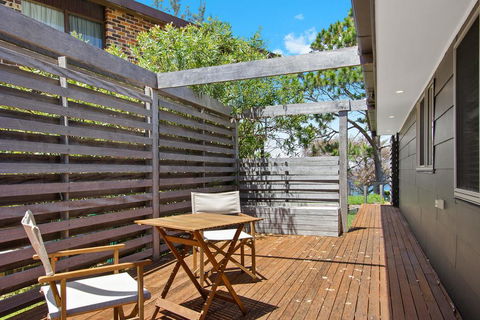 MITCHELL PARADE 120, MOLLYMOOK - Dentist Find 2