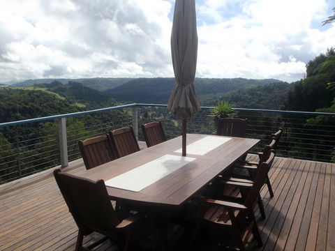 Montville Holiday House - Dentists Australia 0