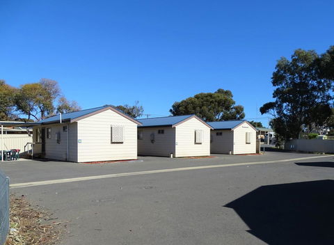 Moonta Bay Cabins - Dentist Find 0