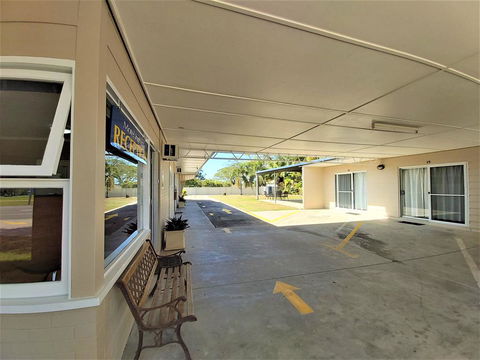 Motel Ingham - Dentists Australia 1
