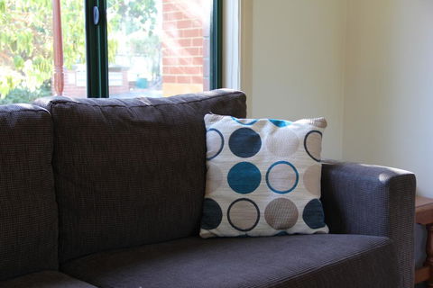 Mount Waverley Townhouses - Dentist Search 1