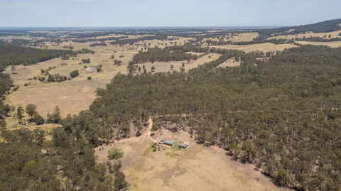 Mt Taylor Country Retreat-15 Minutes To Bairnsdale - Dentist Search 3
