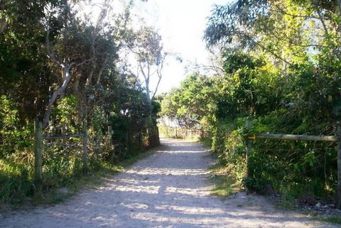 Mudjimba Esplanade Villa - Dentist Find 2