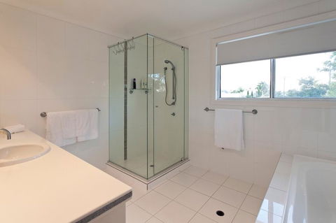 Mulloka Villa. Sunshine Coast Minyama - Dentist Search 3