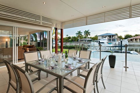 Mulloka Villa. Sunshine Coast Minyama - Dentist Search 1