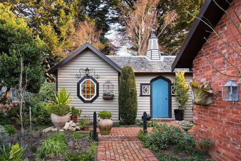 Musk Farm Studio - Dentist Find 0