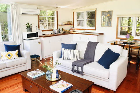 Nagoondie Studio - Dentist Search 2