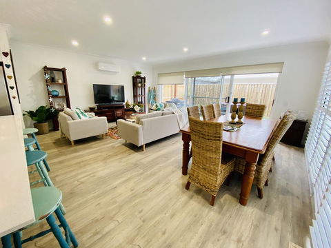 Nautilus Beach House #2 With Pool - Kingscliff - Dentist Find 3