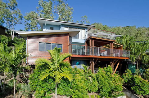 Nautilus On Hamilton Island - Dentist Find 0