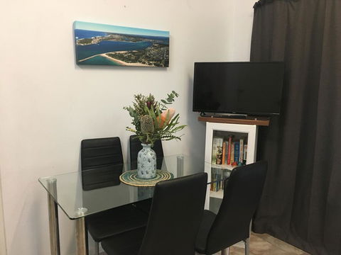 Neds On Northcote - Dentists Australia 1