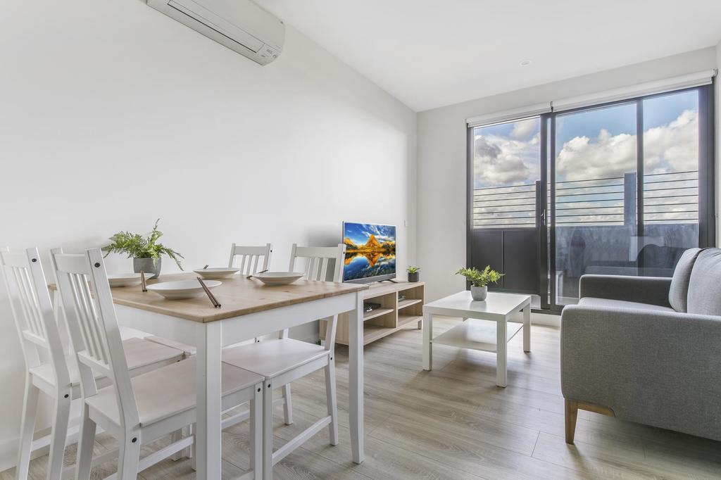 New One-Bedroom with Sweeping Views