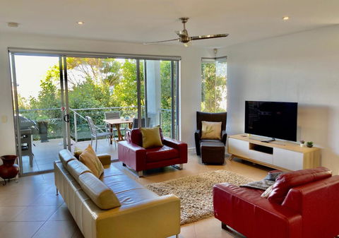NEW Sunshine Beach Family Escape 3 Bedroom With Free Wifi And Parking - Dentist Find 3