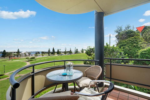 Newcastle Short Stay Apartments - Flagstaff Apartment - Dentist Find 0