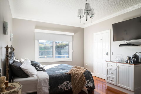 Noah's Stanley Luxury Bed And Breakfast - Dentist Find 2