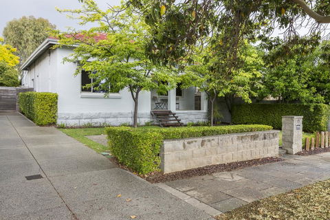 North Cottesloe Cottage - Dentist Search 2