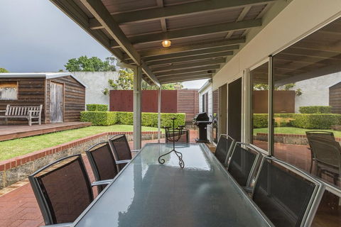 North Cottesloe Cottage - Dentist Search 1