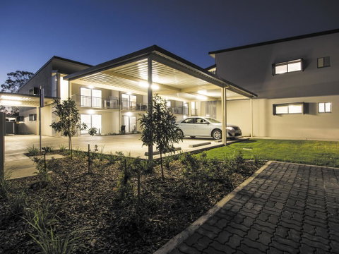 Oaks Middlemount Suites - Dentists Australia 1