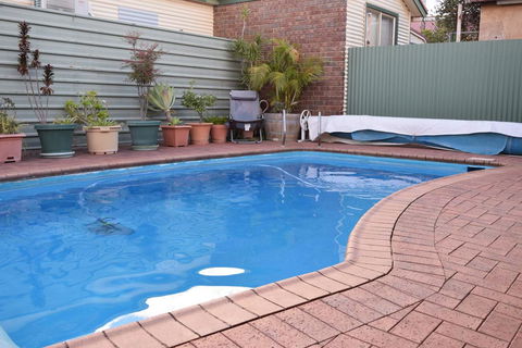 Oasis Motor Inn - Dentist Find 1