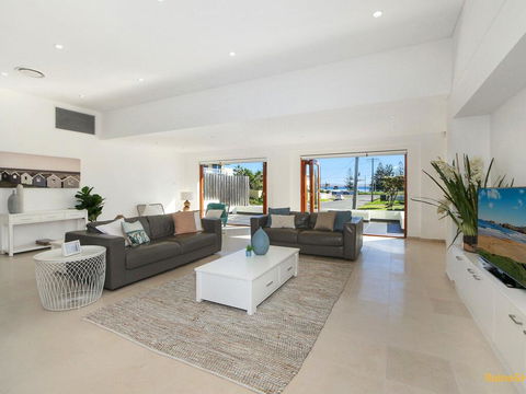 Ocean Oasis - 13 Curtis Parade - Dentists Australia 3
