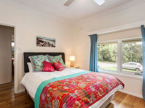 OCEAN SOUNDS - Anglesea - Dentist Find 1