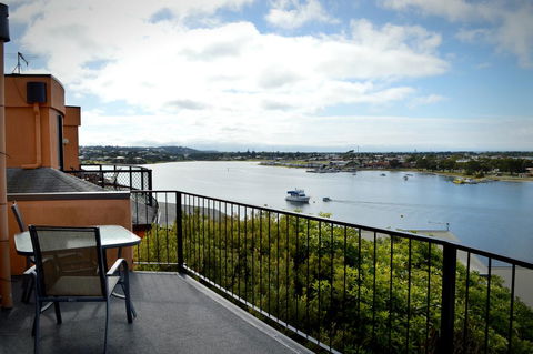 Ocean View Apt 1 - Dentist Find 3