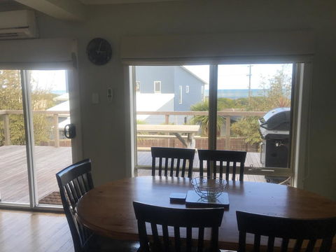 OCEAN VIEWS - Dentist Find 3