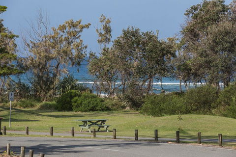 Oceanfront Beach House On Marine Parade - Dentist Find 2
