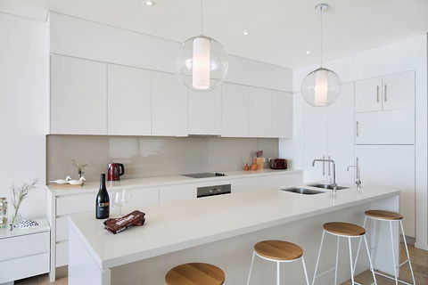 Oceanfront Penthouse, Stylish And Luxurious. - Dentists Australia 3