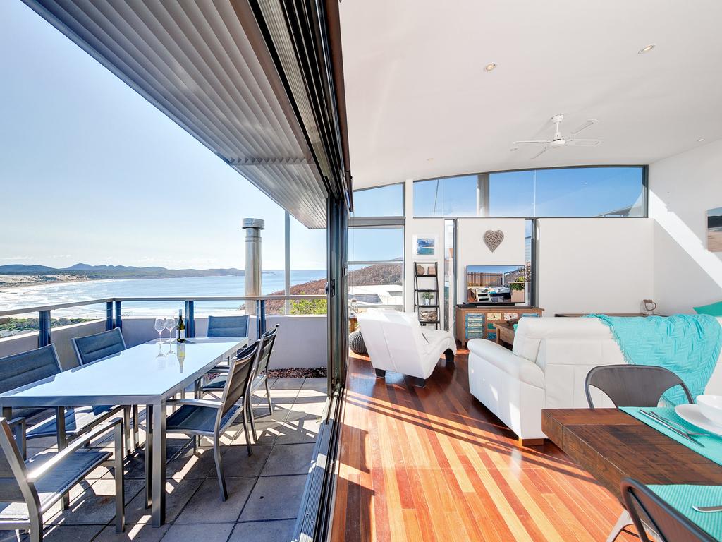 One Mile Cl Townhouse 22 26 The Deckhouse