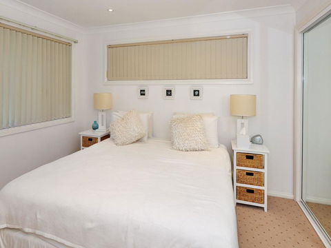 One Street Back From The Surf Beach - Dentist Search 2