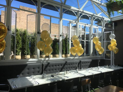 Oscars Hotel And Cafe Bar - Dentist Find 1