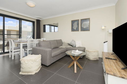 Pacific Court,Unit 10 - Dentists Australia 2