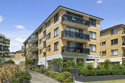 Pacific Court,Unit 10 - Dentists Australia 1