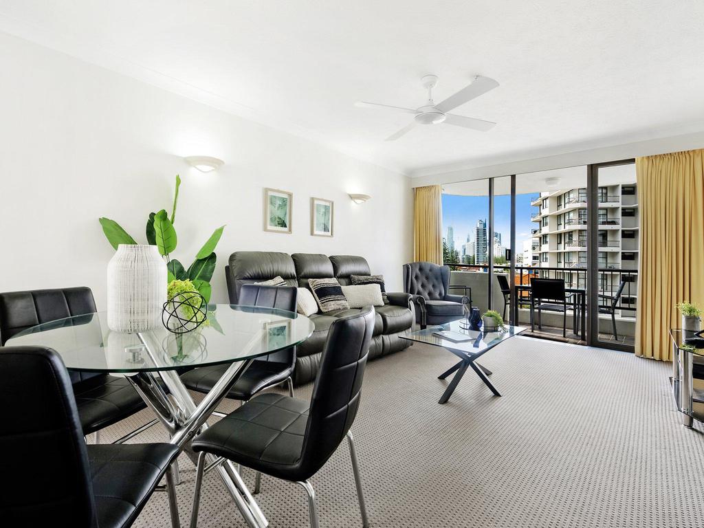 Pacific Resort in the Heart of Broadbeach