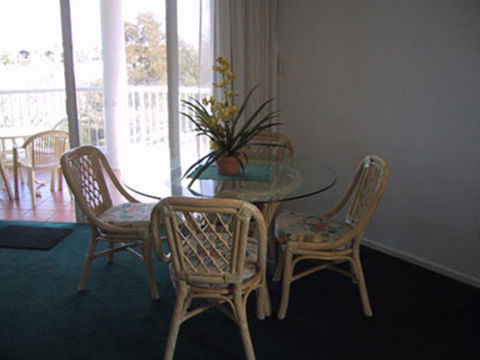 Pago Pago 4 - 2 BDRM Apt On Mooloolaba Spit - Dentist Search 3