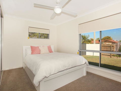 Palm 95 - Modern 4 BDRM Home With Pool - Dentist Search 1
