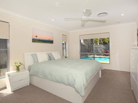 Palm 95 - Modern 4 BDRM Home With Pool - Dentist Search 2