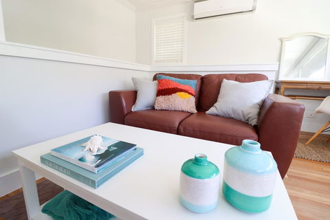 Palms Studio Apartment At Raffetys Resort - Dentist Find 3