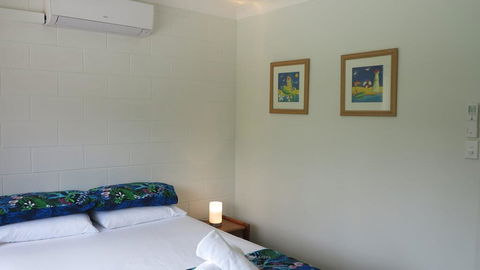 Paradise Apartments Unit 2 - Dentist Find 1
