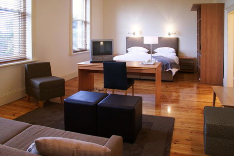 Park Hotel - Dentist Find 1