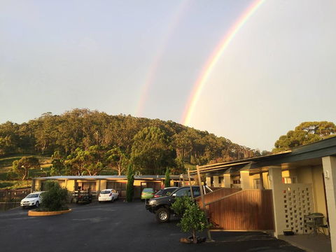 Parsons Bay Retreat - Dentists Australia 0