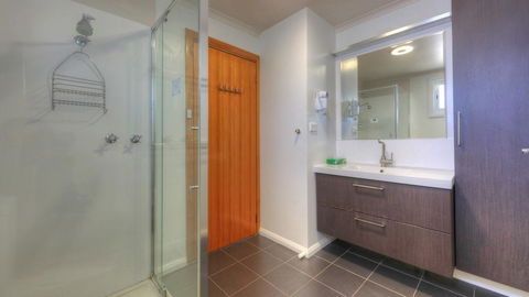 Parsons Bay Retreat - Dentists Australia 1